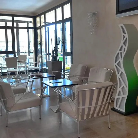 Apollo 4* Milano Marittima