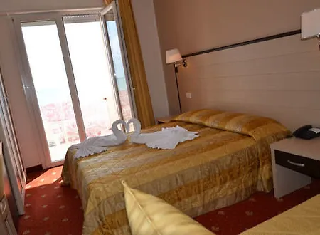 Apollo Hotell
